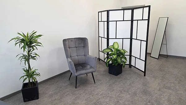 Tavam Skaistumam studija Rīgā, Tīnūžu iela 2 (4.stāvā).